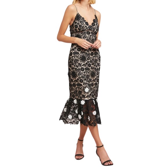 Monique Lhuillier Dress - Picture 3 of 17